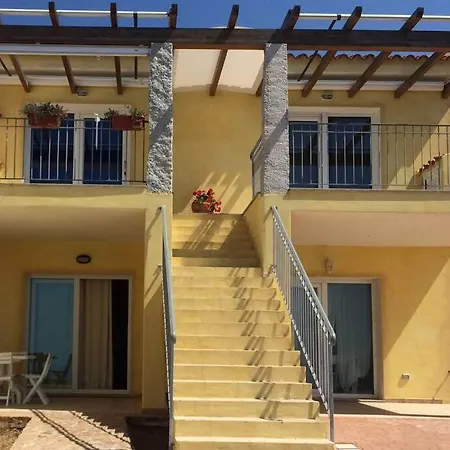 Grazioso Appartamento Isola Rossa Exterior foto